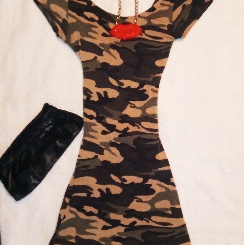 FLIRTY BODY CENTRAL DRESS!
